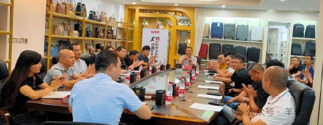 文化思瀾 | 莫聽穿林打葉聲，回首仍見云與晴——專訪恒源祥箱包一廠廠長(zhǎng)王坤